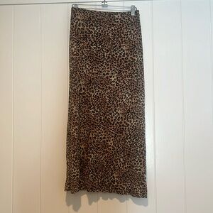 Printed leopard skirt
